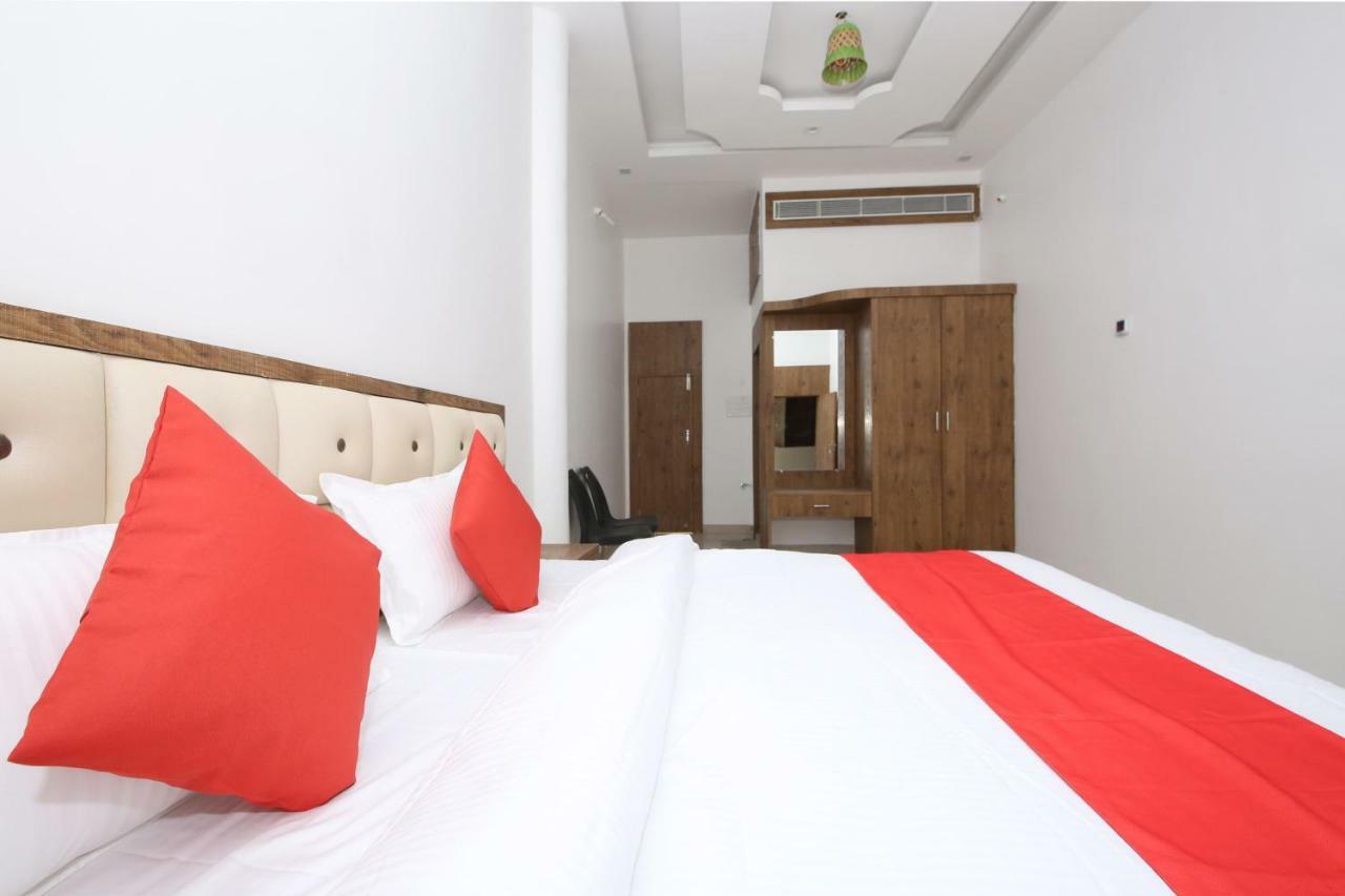 Oyo 38414 Rain Basera Resort จาบัลปูร์ ภายนอก รูปภาพ