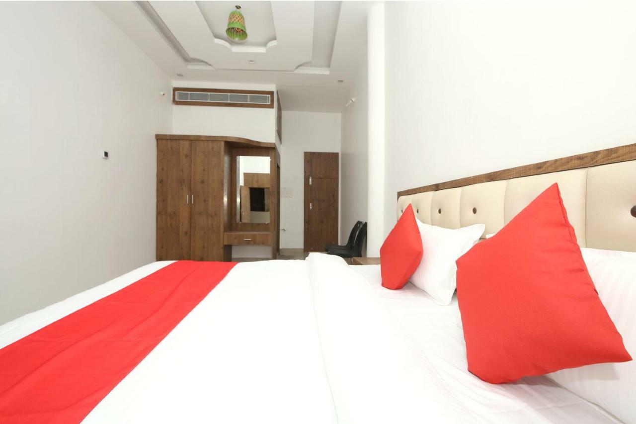 Oyo 38414 Rain Basera Resort จาบัลปูร์ ภายนอก รูปภาพ