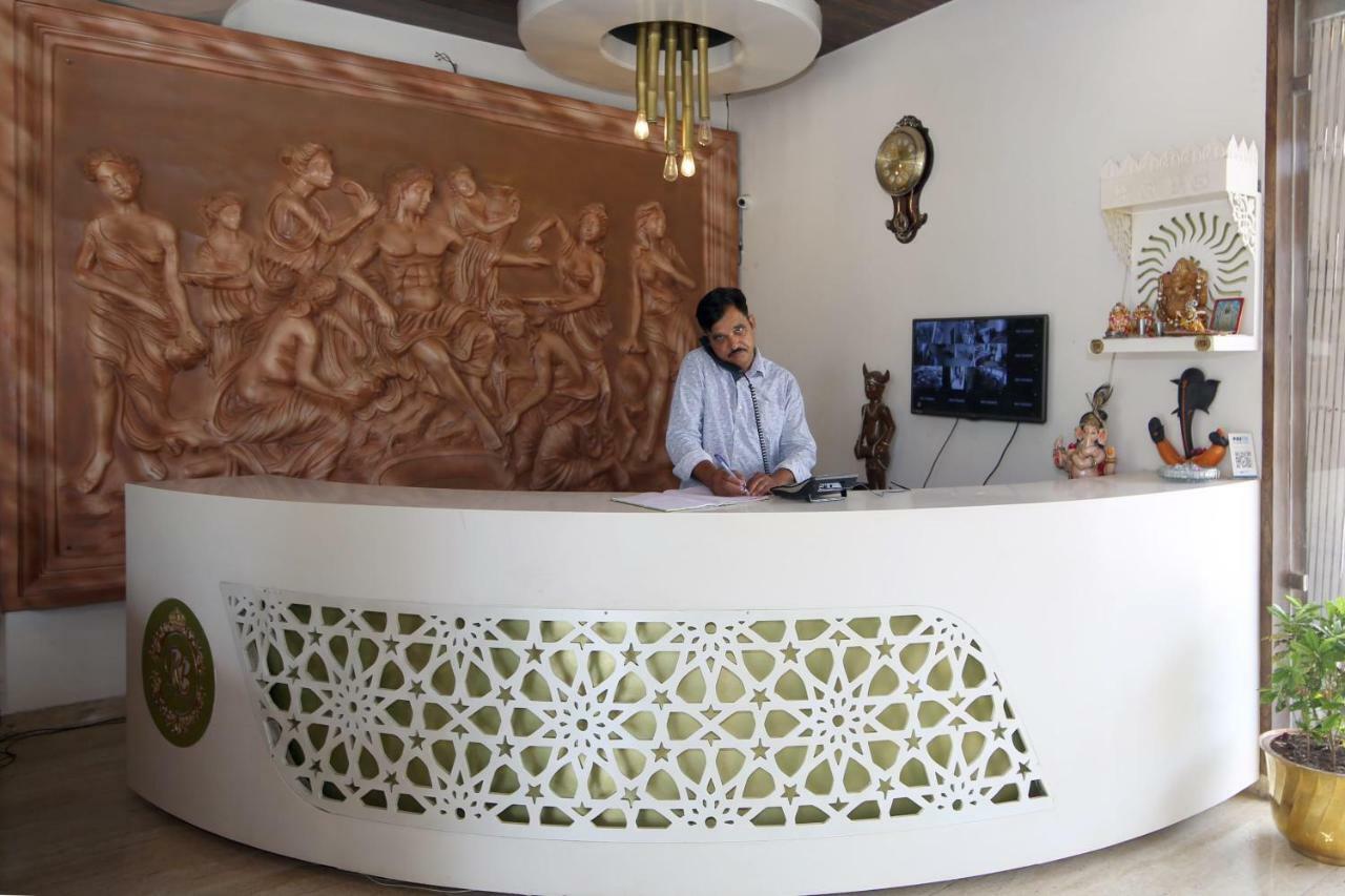 Oyo 38414 Rain Basera Resort จาบัลปูร์ ภายนอก รูปภาพ